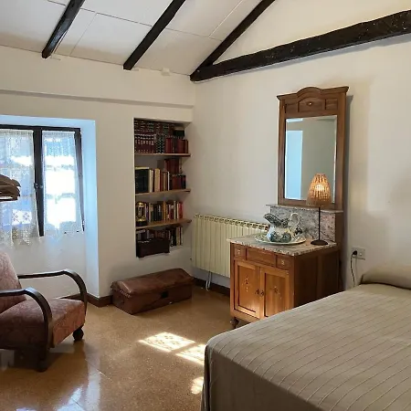 Casa Hidalgo-freyre * Cubillas de Santa Marta